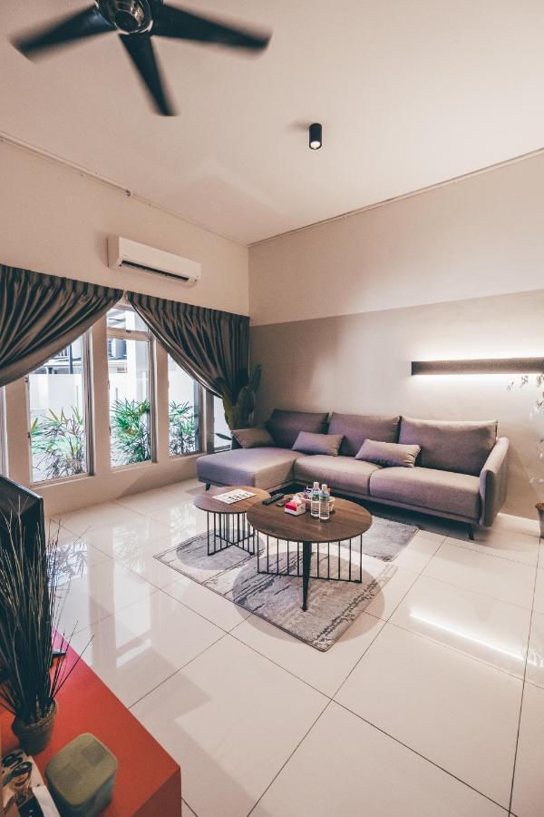 J Residence Banting  Dış mekan fotoğraf