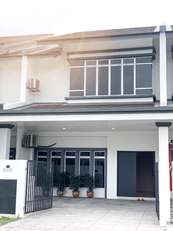 J Residence Banting  Dış mekan fotoğraf